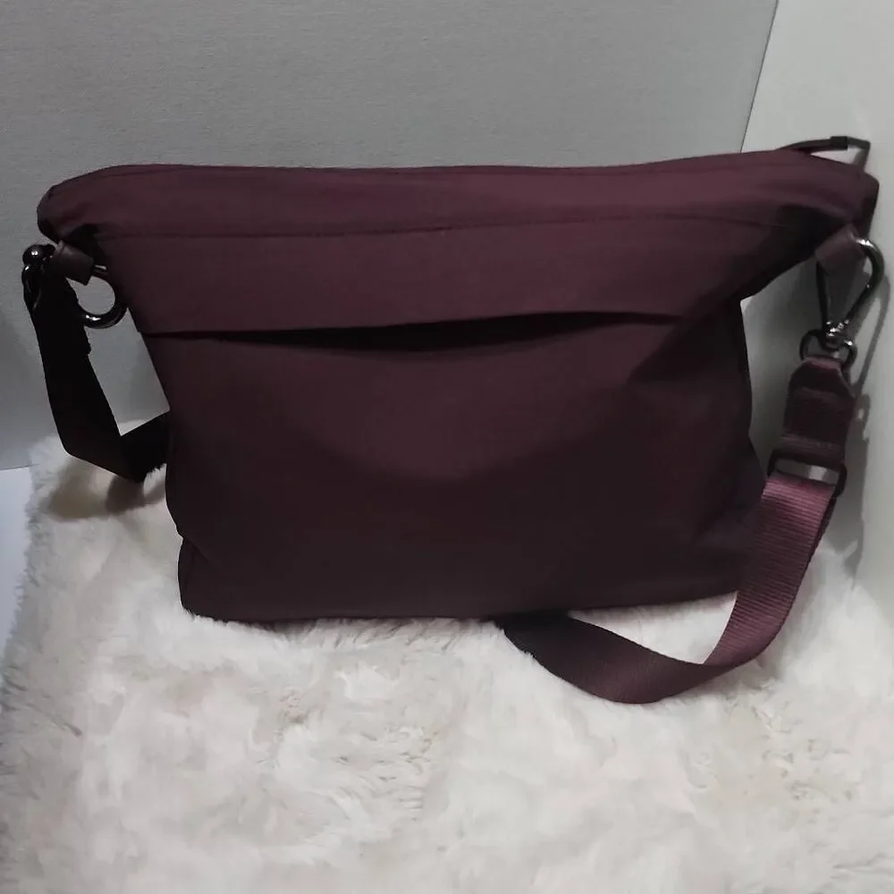 Lululemon All Night Festival Bag
